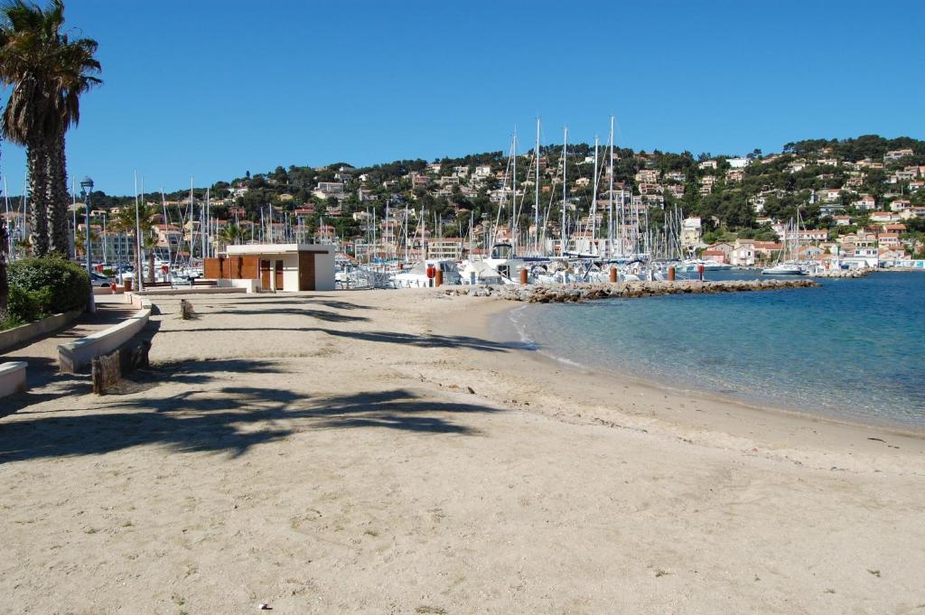 Le Barock Hotel Saint-Mandrier-sur-Mer Ruang foto